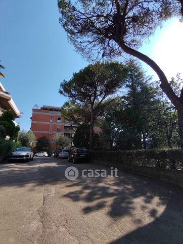 Appartamento in residenziale in Via di Villa Basile 2