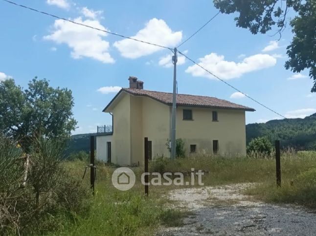 Appartamento in residenziale in Frazione Monteluiano