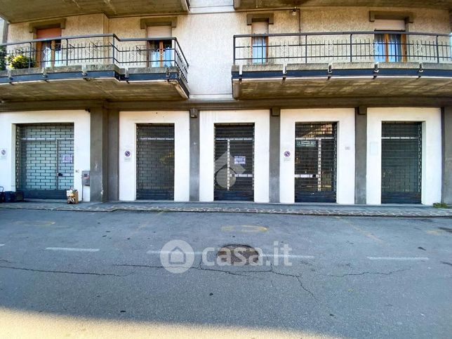 Ufficio in commerciale in Via Oratorio 14
