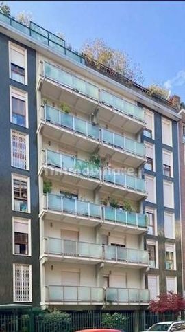 Appartamento in residenziale in Via Luigi Capranica 5