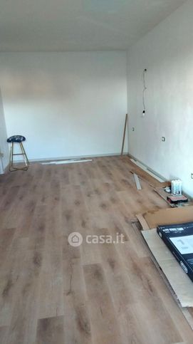 Ufficio in commerciale in 