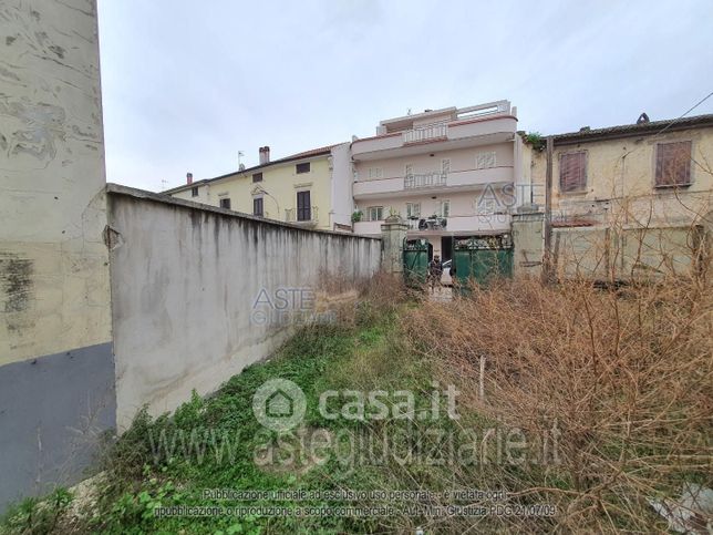 Box/posto auto in residenziale in Via Achille Grandi 55
