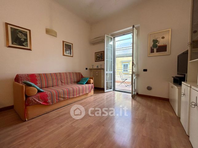 Appartamento in residenziale in Via Pietro Maroncelli 11