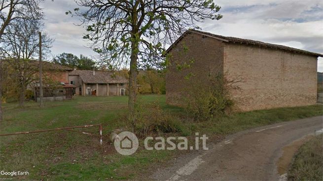 Terreno agricolo in commerciale in Via Vandino 28