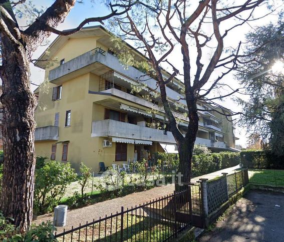 Appartamento in residenziale in Via Don Giuseppe Albeni 3