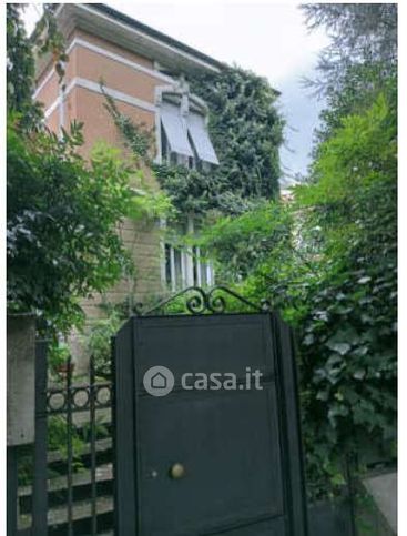 Villa in residenziale in Via Roma 68