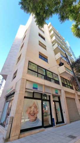 Appartamento in residenziale in Via Pasquale Tola 30