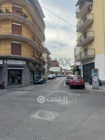 Box/posto auto in residenziale in Via Aurelio Saffi 16 A