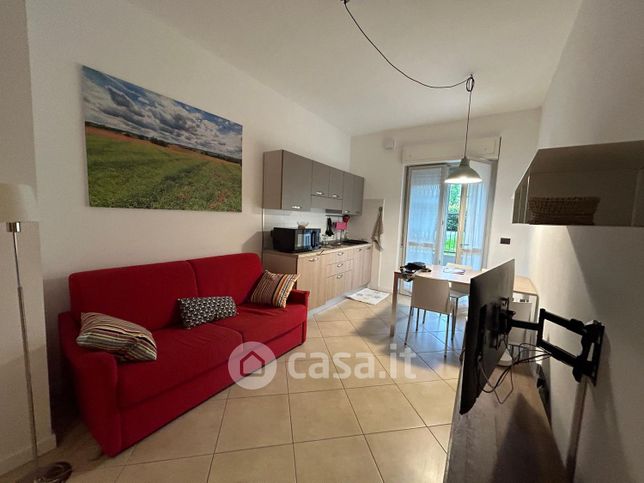 Appartamento in residenziale in Via Tommaso Grossi