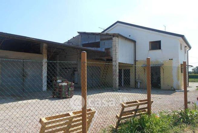 Appartamento in residenziale in Via Quarrin 31