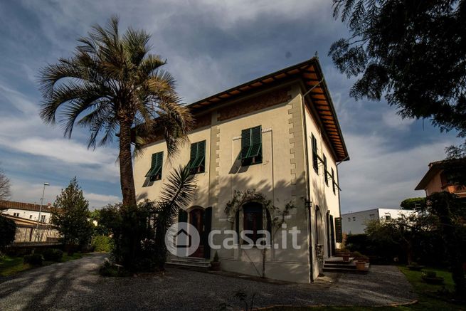 Appartamento in residenziale in Via Jacopo della Quercia 302