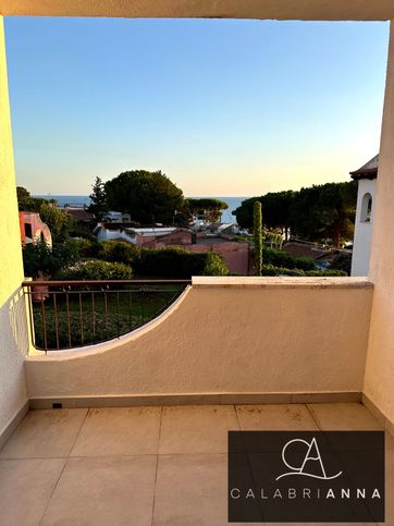 Appartamento in residenziale in Via Raffaele Sanseverino 5