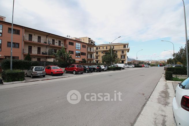 Appartamento in residenziale in Via Sacerdote Napoleone 4