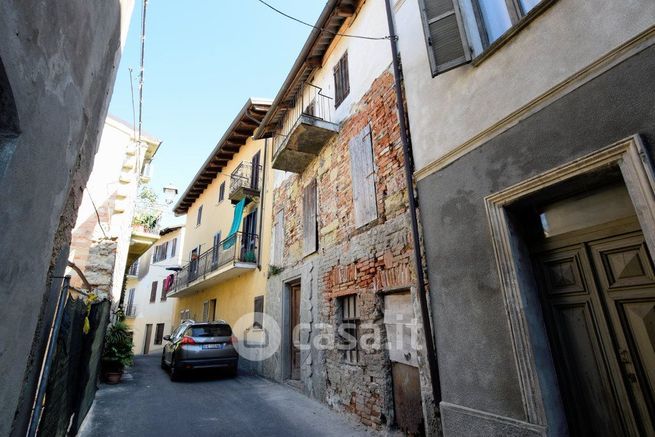 Casa indipendente in residenziale in Via umberto 1