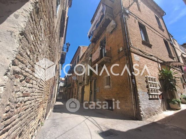 Casa indipendente in residenziale in Via Pampani