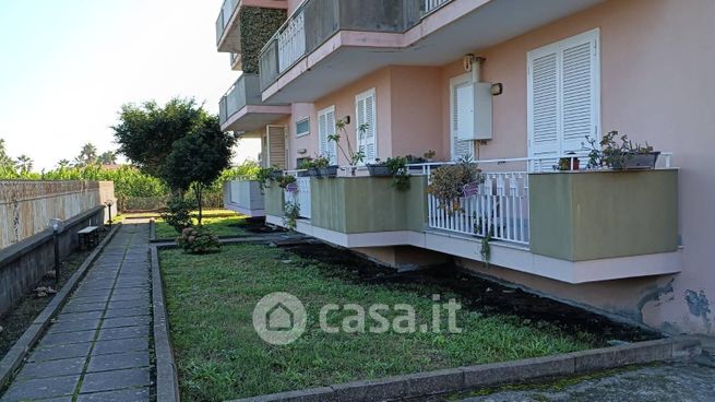 Appartamento in residenziale in Via Pietralonga