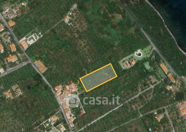 Terreno agricolo in commerciale in SP72