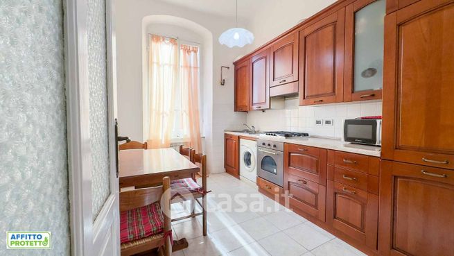 Appartamento in residenziale in Largo Marcantone 4