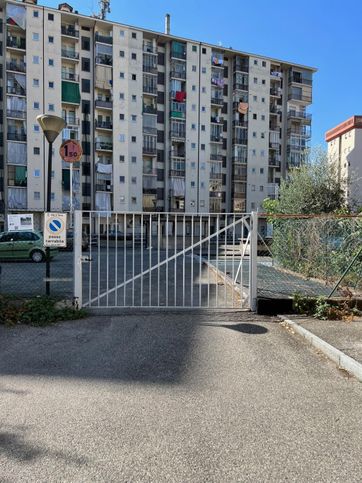 Garage/posto auto in residenziale in Via Carlo Pinchia