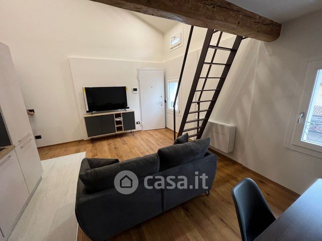 Appartamento in residenziale in Via Vandelli