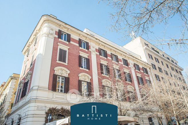 Ufficio in commerciale in Via Fabio Massimo