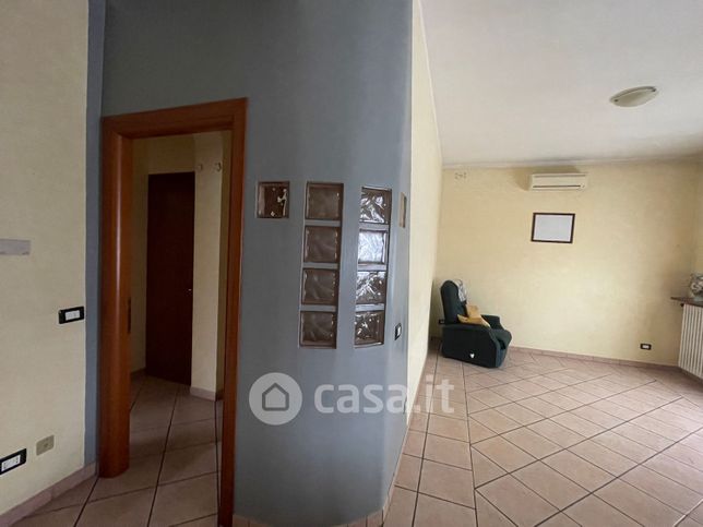 Appartamento in residenziale in Via Vittorio Veneto 11