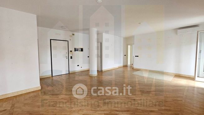 Appartamento in residenziale in Via Ugo La Malfa