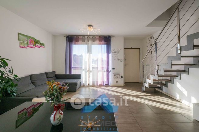 Appartamento in residenziale in Via Alessandro Manzoni 3