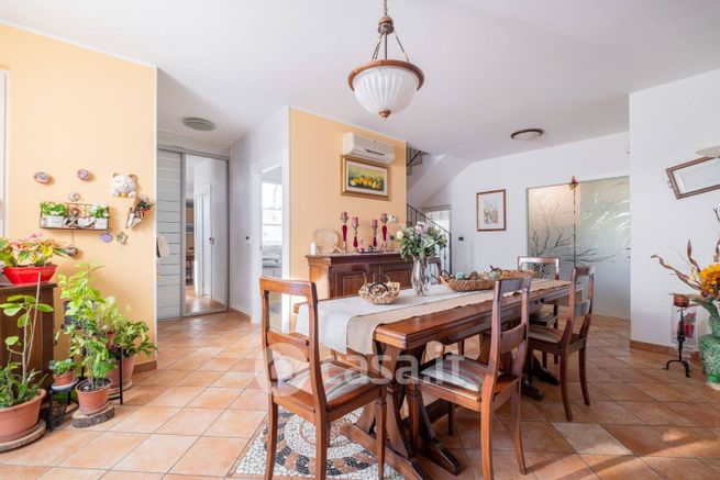 Casa indipendente in residenziale in Via Savena 28