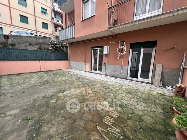 Appartamento in residenziale in Via Federico Donaver 26