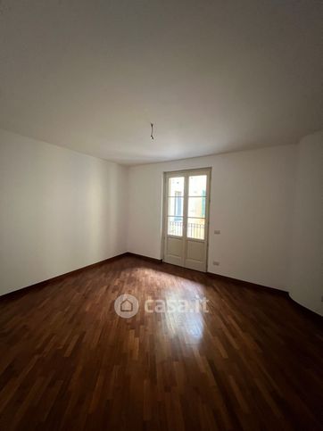 Appartamento in residenziale in Via Leopardi 3