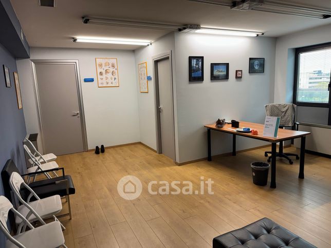 Ufficio in commerciale in Viale della Repubblica