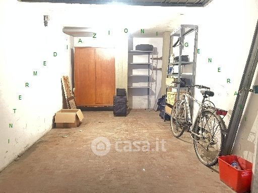Box/posto auto in residenziale in