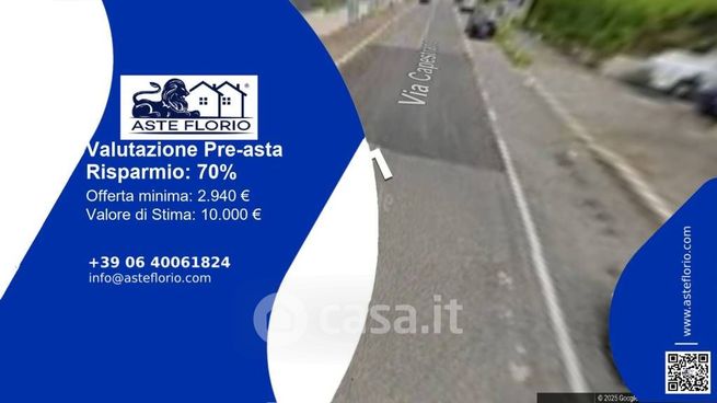 Box/posto auto in residenziale in Via Capestrano 53