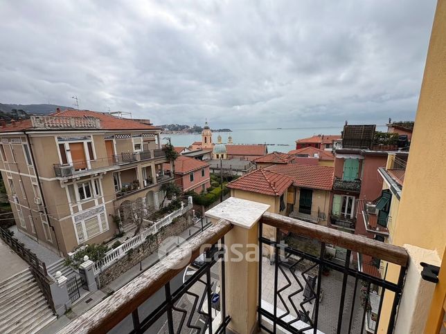 Appartamento in residenziale in Viale della Vittoria 7