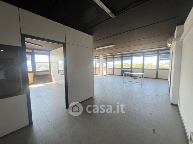 Ufficio in commerciale in Via degli Abeti 37 -5