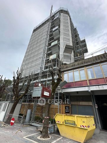 Ufficio in commerciale in Piazzale Europa 14