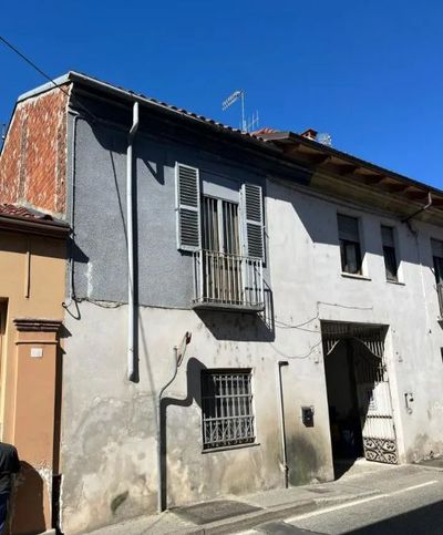 Appartamento in residenziale in Via Demetrio Cosola 26