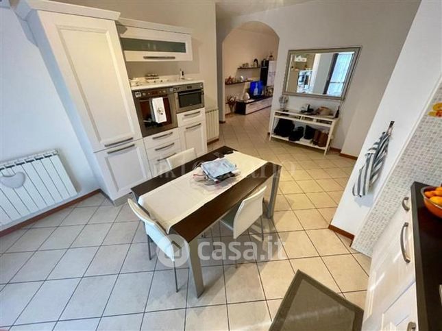 Appartamento in residenziale in Via Pino Romualdi