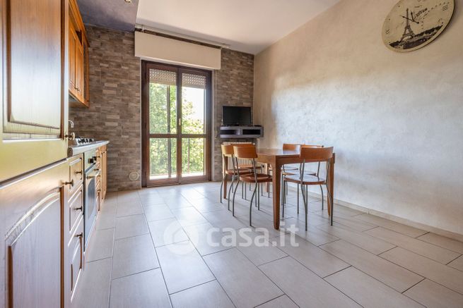 Appartamento in residenziale in Via Campo dei Fiori 19