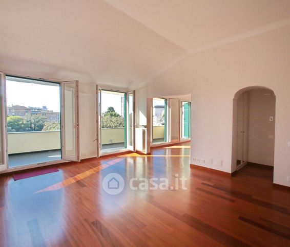 Attico/mansarda in residenziale in Via dei Santi Giacomo e Filippo 35
