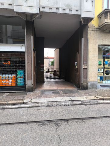 Box/posto auto in residenziale in Via G. Garibaldi 101