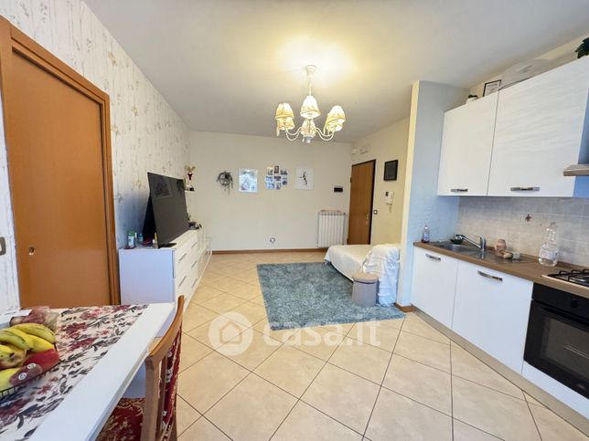 Appartamento in residenziale in Via Orange