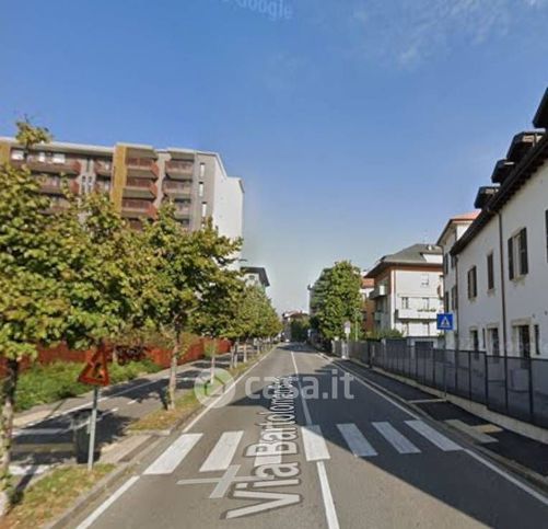 Box/posto auto in residenziale in Via Bartolomeo Bono 11