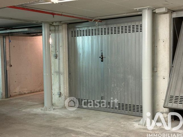 Box/posto auto in residenziale in Via Pusterla 23
