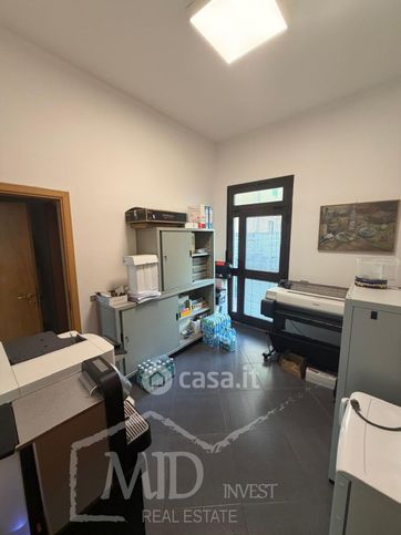 Ufficio in commerciale in Via di Novoli