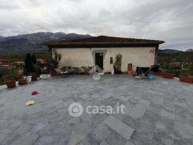 Appartamento in residenziale in Via Compre 96