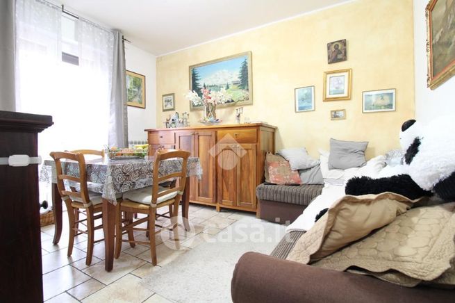Appartamento in residenziale in Via Radici in Piano 324 /1