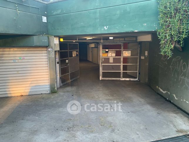 Box/posto auto in residenziale in Piazza Francesco Borgongini Duca