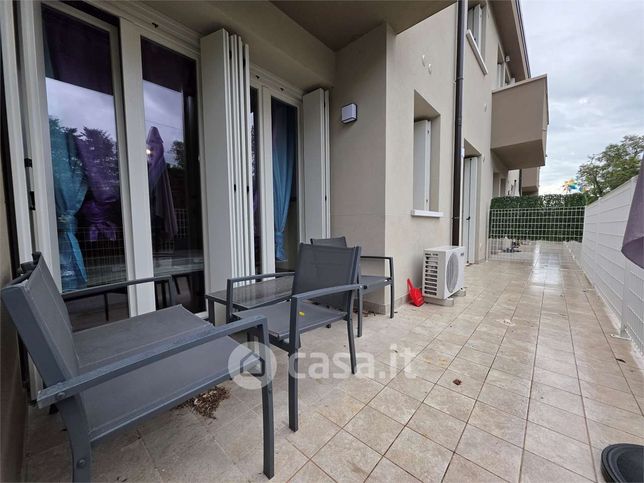 Appartamento in residenziale in Via Ciro Menotti 3